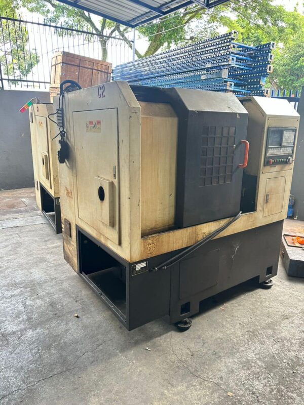 2 Headman cnc lathes - Image 7